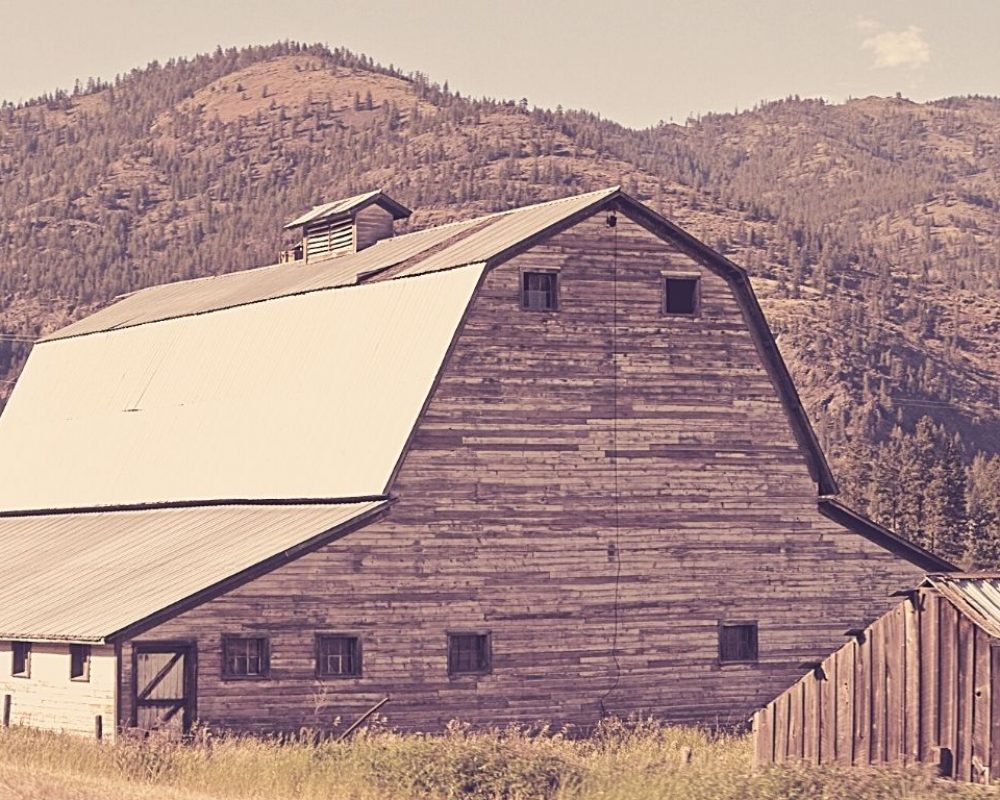 Montana Barn